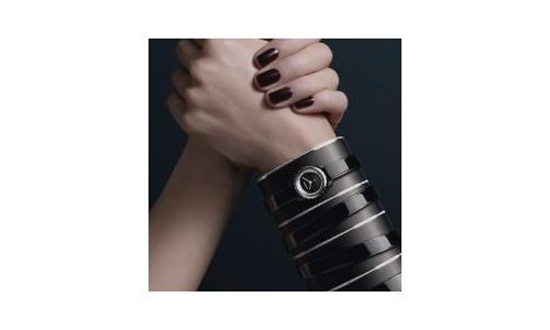Chanel: when the strap sets off the watch