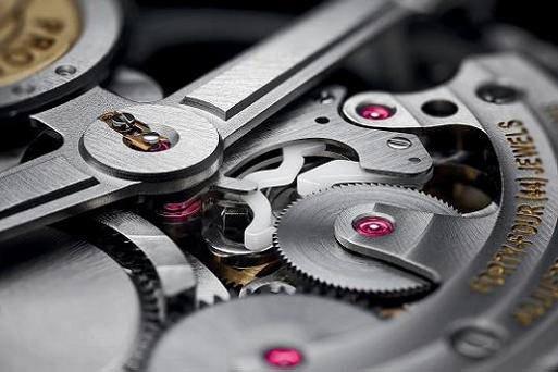 IWC Schaffhausen teams up with Mercedes AMG Petronas