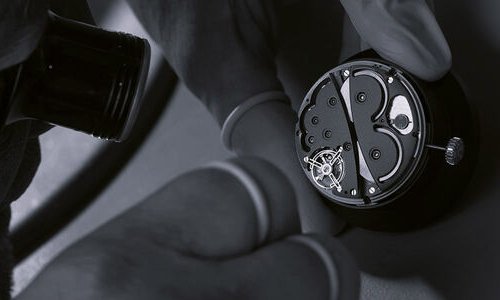 Emmanuel Bouchet Complication One Contrast Black: the deconstruction of time