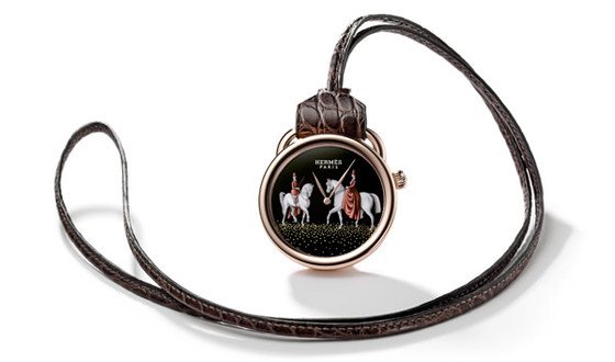 Hermès' Arceau Pocket Amazones