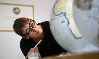 Globe Sauter & Cie: the Earth, handcrafted