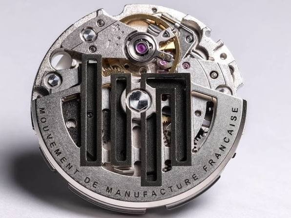 Lip restarts history with the R26