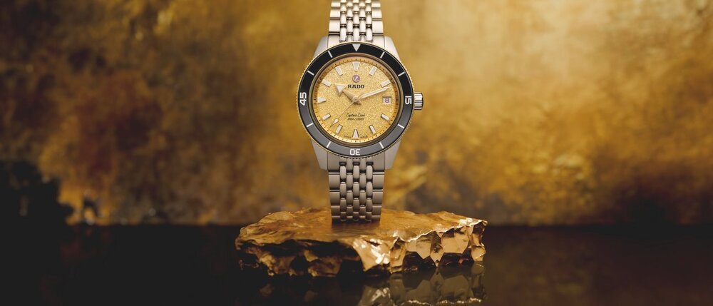Shimmering intensity - the new Rado Captain cook