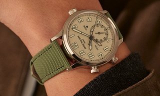 Patek Philippe Calatrava Pilot Travel Time Reference 5524G-010: an elegant travel companion