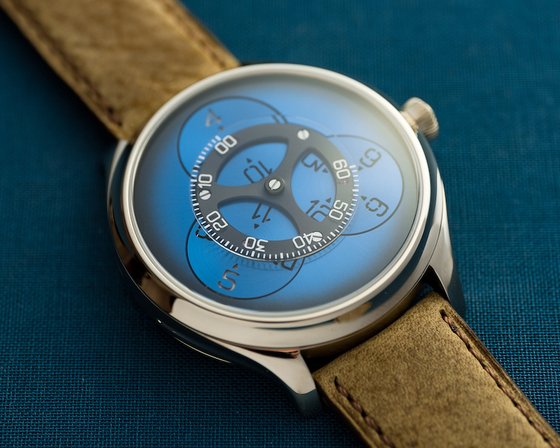 H. Moser & Cie. develops new time display system