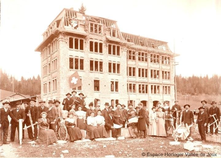 Ecole d'horlogerie de la Vallée de Joux in 1907 (still under construction) 