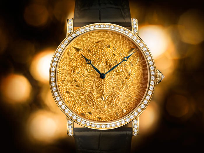 Rotonde de Cartier 42 mm watch, Panther, Granulation © Cartier
