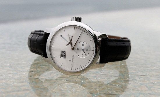 Zeitwinkel 273° model watch