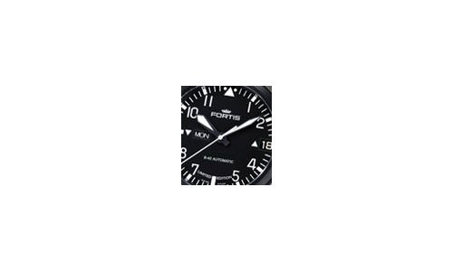 The Fortis B-42 Flieger Collection is extended with two new models