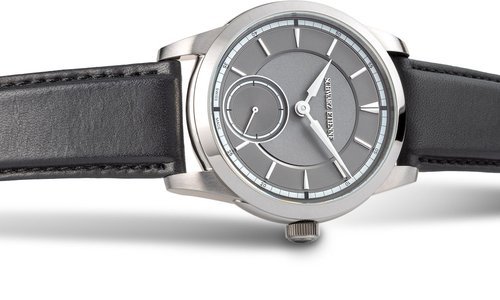 Schwarz Etienne launches the 1902 Collection with Petite Seconde