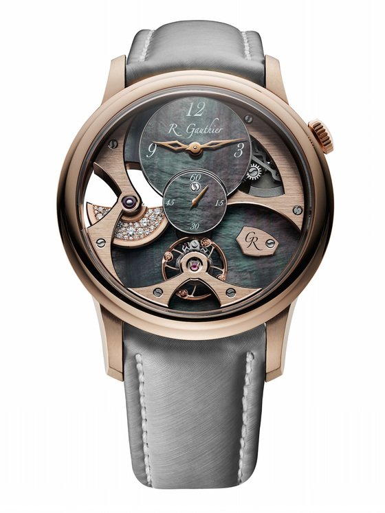 The Bugatti Type 370 watch by Parmigiani Fleurier voted watch of the Year 2006 in Japan