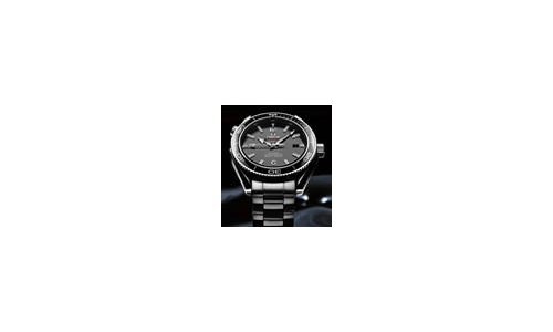 OMEGA's stunning union of ceramics and Liquidmetal&#x00AE; 