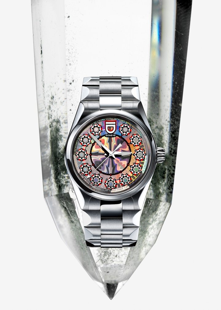 A 50-piece limited edition, the fifth element is a reminder that we each have a role to play in achieving a more sustainable economic model.