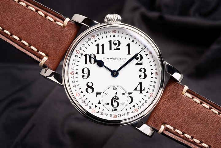 Model 222-RR: a RGM classic with its distinctive crown position and a grand feu enamel dial modelled after American railroad watches from the past