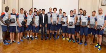 The Paris Saint-Germain players with their Big Bangs