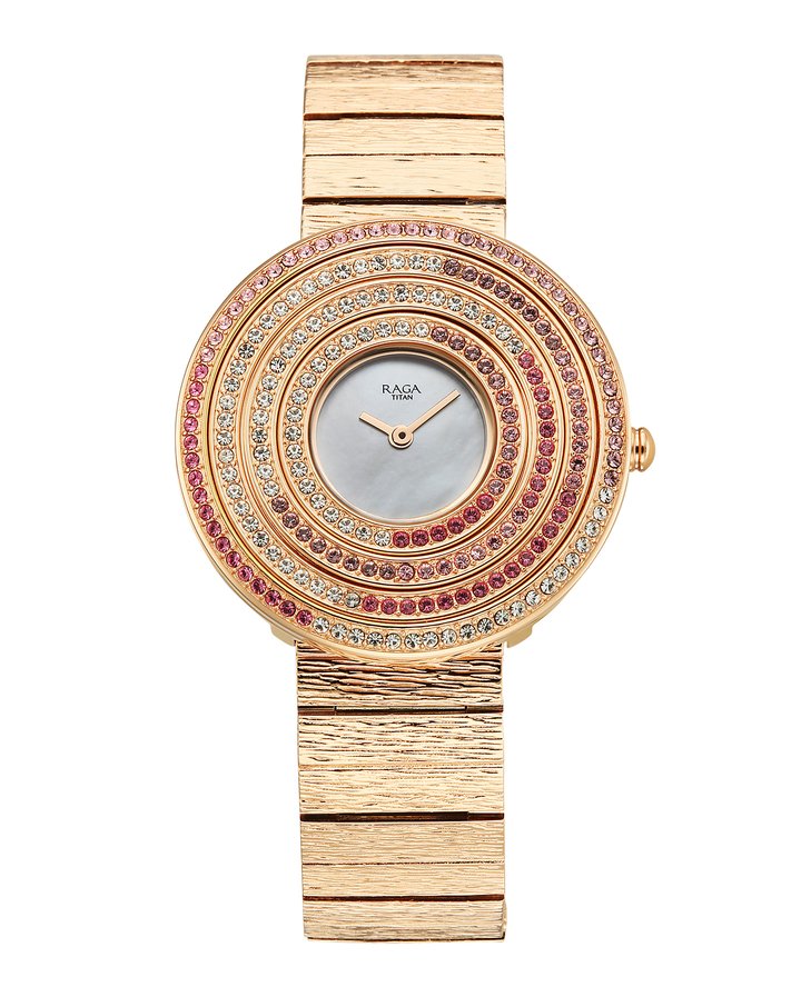 Another watch from the same Raga Glimmer collection stands out with three gemset inner bezels that rotate freely in step with wrist movements. 