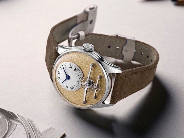 Christopher Ward launches the C1 Loco Classic
