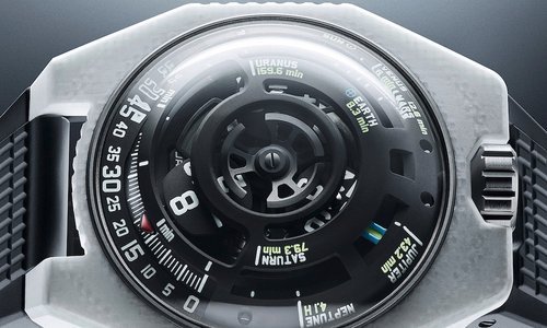 The UR-100V LS Ceramic by Urwerk: time flies at the speed of light