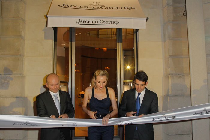 Diane Kruger (Centre), Guillain Maspetiol (Left), Director General France of Jaeger-Le Coultre, and Jerome Lambert, CEO of Jaeger-LeCoultre, prior to cutting the ribbon at Jaeger-LeCoultre Vendome Boutique Opening in Paris