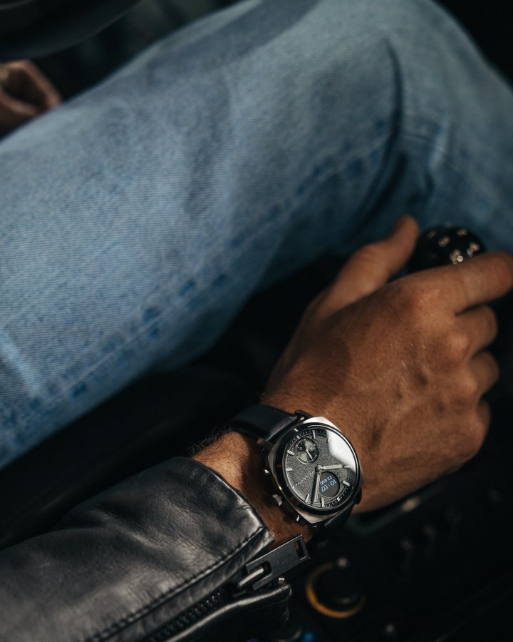 Introducing Senso, Pininfarina's first hybrid smartwatch collection by Globics