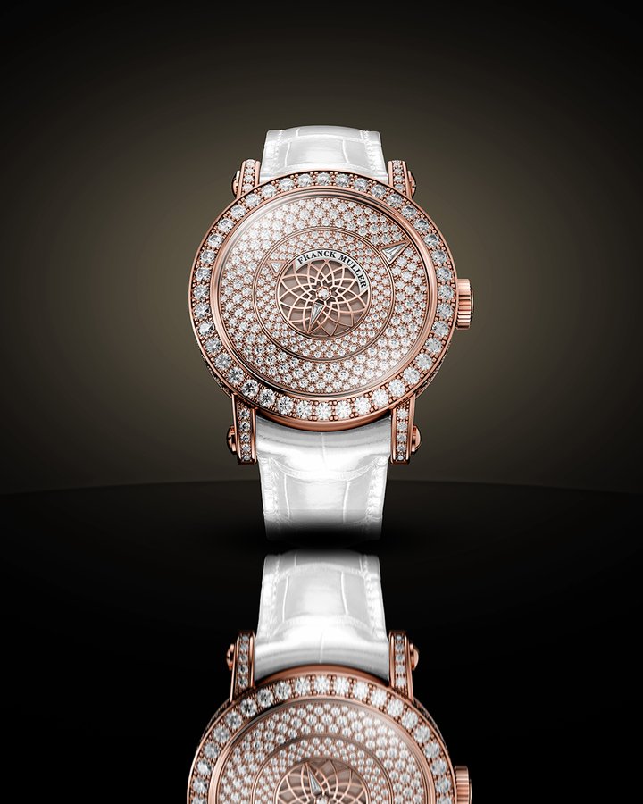 The Franck Muller Mystery replaced hands by a single rotating disc. Next came the Double Mystery with two discs marking hours and minutes in seamless motion. Now, the Round Triple Mystery adds a third rotating seconds disc.