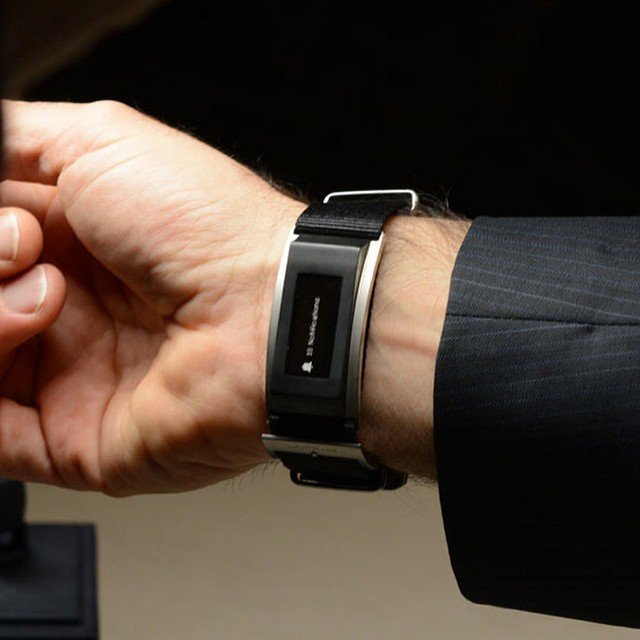 The e-strap on CEO Jérôme Lambert