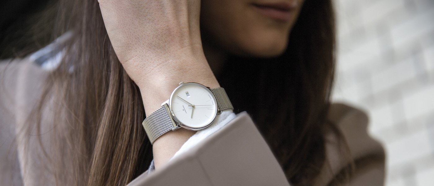Junghans Form Damen, stylishly simple