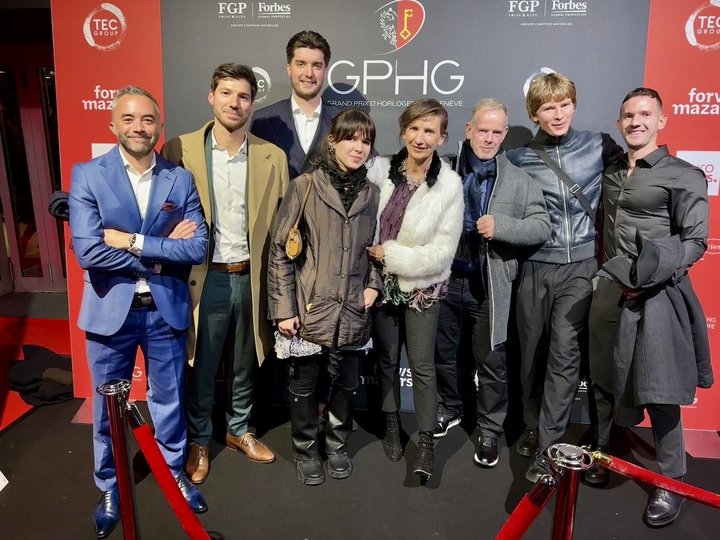 The Arpa family and the team from the independent brand at the GPHG.
