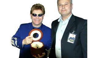 Sir Elton visits Gabus