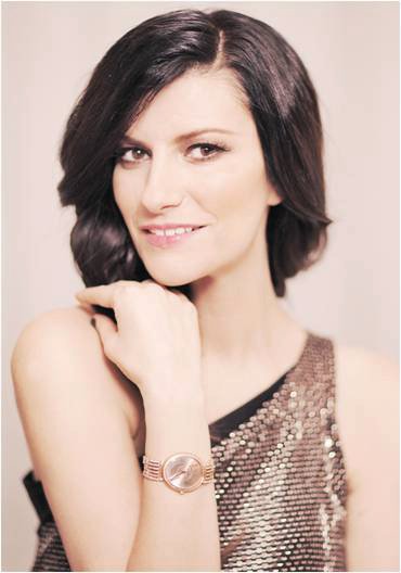 Laura Pausini wearing Eberhard & Co's Gilda watch