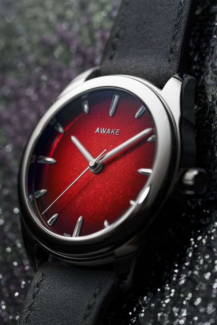 Awake Revives the Spirit of the '70s with New Son Mài – Silver Leaf ‘Vignette' Dials
