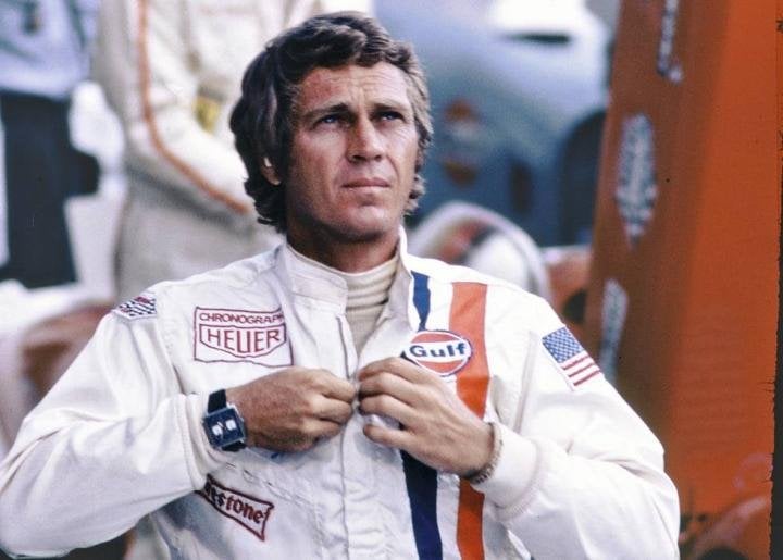 Steve McQueen was advised by Jo Siffert, whom he admired, on the set of “Le Mans” in 1971. The Swiss driver supplied him with several Porsches for the shoot, including some 908s and 911s that were made to look like competition models with the help of Franco Sbarro!
