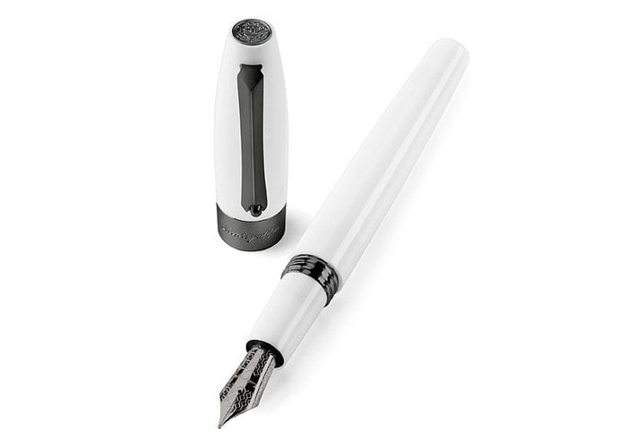 Fortuna Fountain pen with rutherium trim by Montegrappa