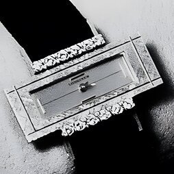 LONGINES