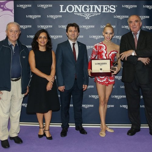 Yana Kudryavtseva (Russia), winner of the 2014 Longines Prize for Elegance and the all-around title, with the jury of the Prize: Prof. Bruno Grandi, FIG President, Ozlem Kiroglu, Brand Manager for Turkey, Suat Celen, President of the Turkish Gymnastics Federation and Walter von Känel, President of Longines