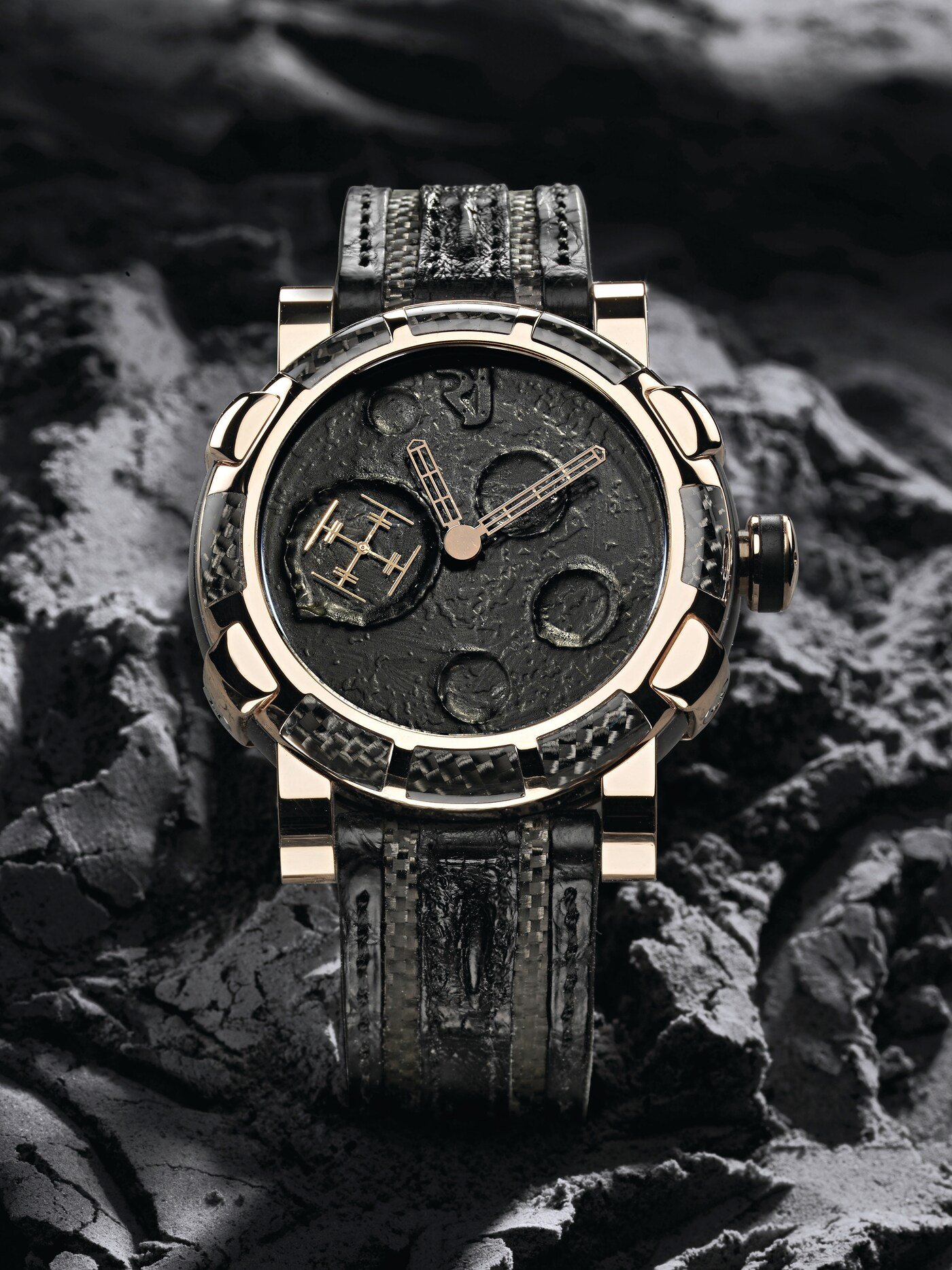 Romain Jerome Moon Dust-DNA Gold Mood Black