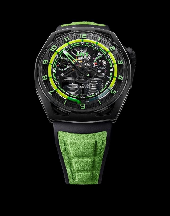  HYT's relaunch starts with the Hastroid model. On this version, baptised “Green Nebula”, the green tone of the time indications and the fluid, accentuated by the rubber and embossed Alcantara bracelet, contrasts with the black carbon and titanium case.