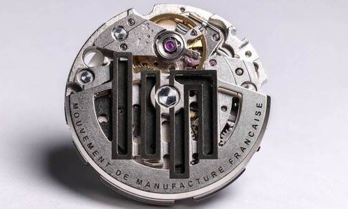 Lip restarts history with the R26