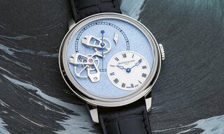 Arnold & Son DSTB 42: steadfast seconds in new colours