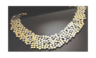 T&#x00C4;nnler prized at the International Jewellery London 