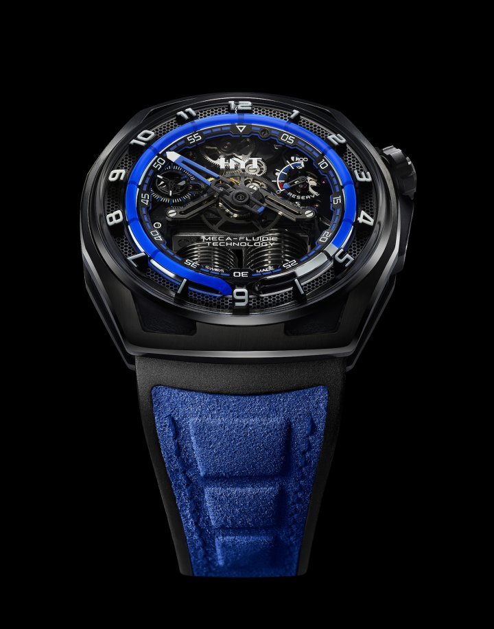 In keeping with the carefully constructed lines and proportions of the Hastroid, the Supernova Blue maintains the 48 mm diameter case, which has a total length of 58.3 mm and a thickness of 13.3 mm. The 72-hour power reserve and 352-piece hand-wound mechanical 501 CM calibre, which beats at a frequency of 28,800 vibrations per hour (4 Hz), offers the Hastroid every resource for endless exploration.