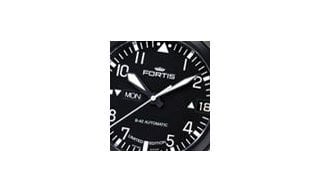 The Fortis B-42 Flieger Collection is extended with two new models