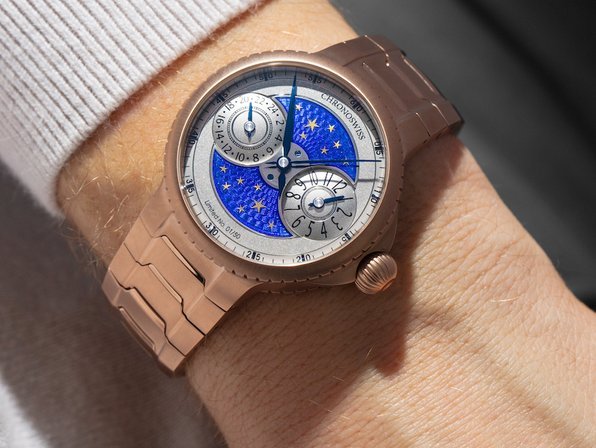 Chronoswiss unveils the Pulse GMT Enamel Sky Gold