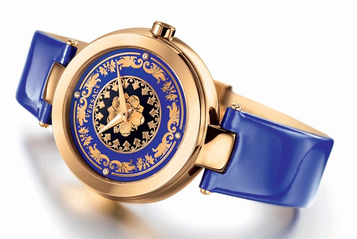 Like the precious silk scarves that serve as its inspiration, the Versace Mystique Foulard watch is a masterpiece of Baroque opulence.