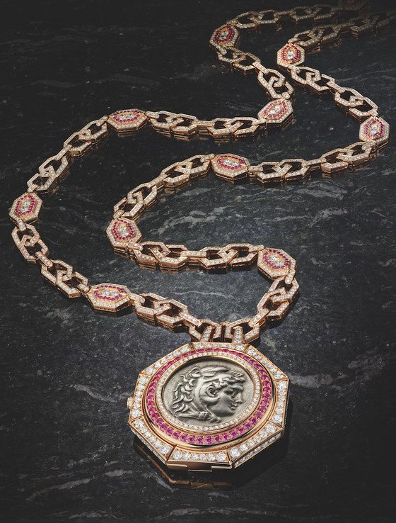 Bulgari releases two new “secret” Monete timepieces 