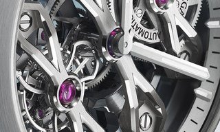 Girard-Perregaux Laureato Three Gold Bridges: where two legends converge as one 