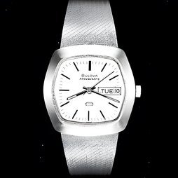 BULOVA “Accuquartz”