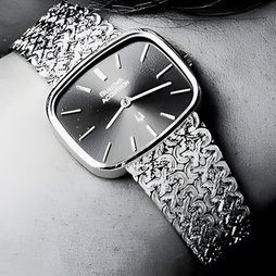 BULOVA “Mini Accutron”