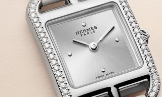 Hermès unveils a “mini” version of its Cape Cod