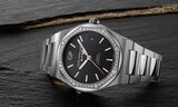 Girard-Perregaux Laureato Infinity Edition